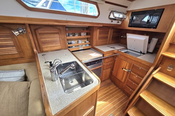 Sabre  Yacht For Sale