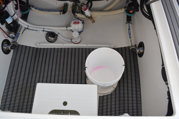 32ft NauticStar Yacht For Sale
