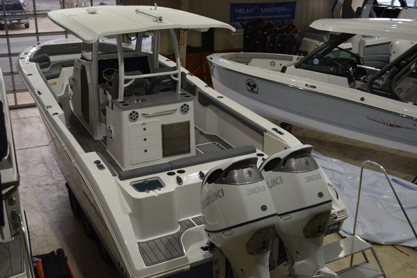32ft NauticStar Yacht For Sale