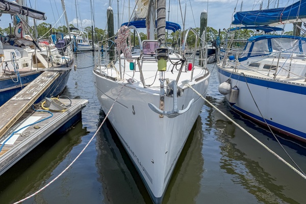Boat Pour 34ft Beneteau Yacht For Sale