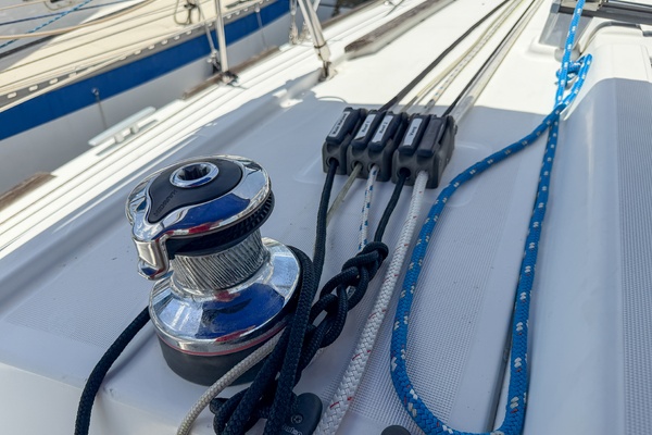 Boat Pour 34ft Beneteau Yacht For Sale