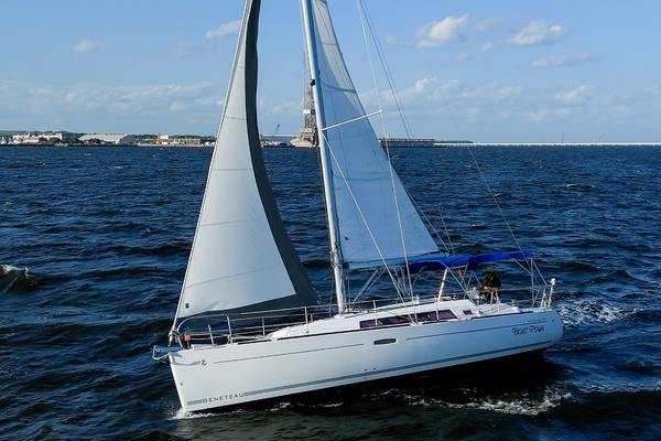 Boat Pour 34ft Beneteau Yacht For Sale