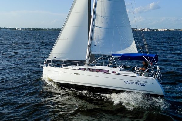 Boat Pour 34ft Beneteau Yacht For Sale