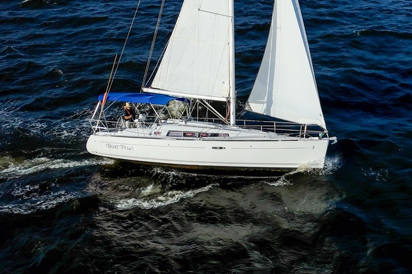 Boat Pour 34ft Beneteau Yacht For Sale
