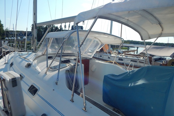 Utflykt 38ft Beneteau Yacht For Sale