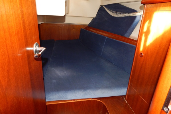Utflykt 38ft Beneteau Yacht For Sale