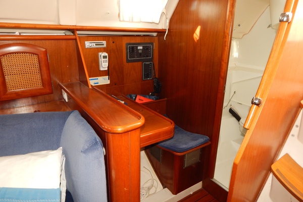 Utflykt 38ft Beneteau Yacht For Sale