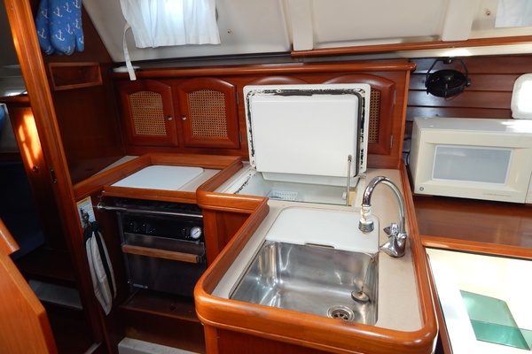 Utflykt 38ft Beneteau Yacht For Sale