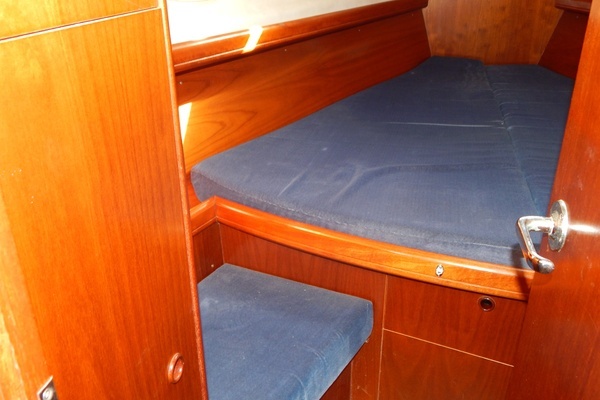 Photo of the 1999 Beneteau Oceanis 381 "Utflykt"