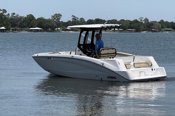 24ft Yamaha Boats Yacht For Sale