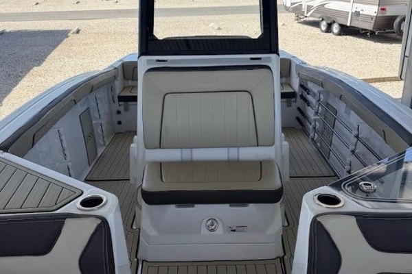 24ft Yamaha Boats Yacht For Sale