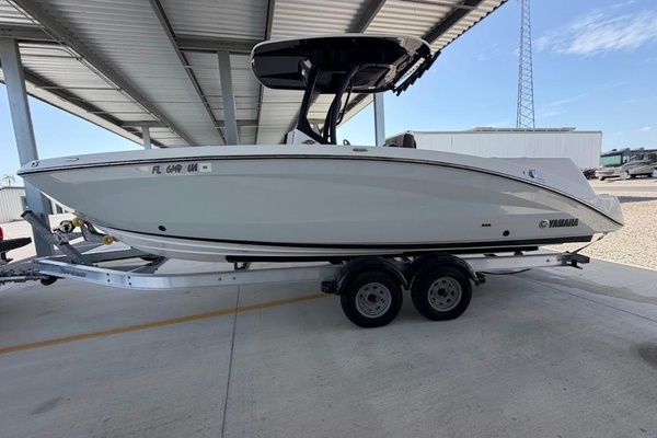 24ft Yamaha Boats Yacht For Sale