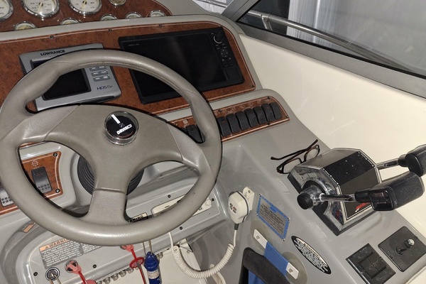 Lady G 30ft Bayliner Yacht For Sale
