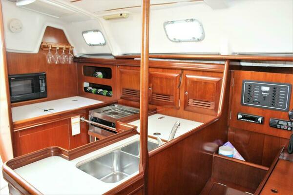 Knot Again 36ft Beneteau Yacht For Sale