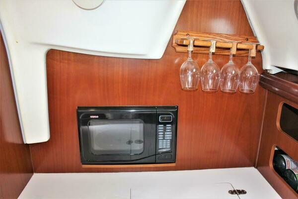 Knot Again 36ft Beneteau Yacht For Sale