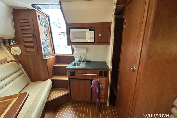 The O Klub 30ft Pursuit Yacht For Sale