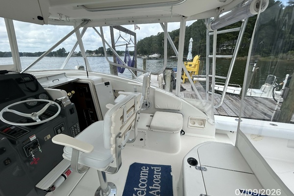 The O Klub 30ft Pursuit Yacht For Sale