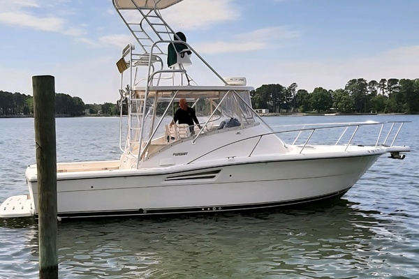 Photo of the 2001 Pursuit 3000 Offshore "The O Klub"