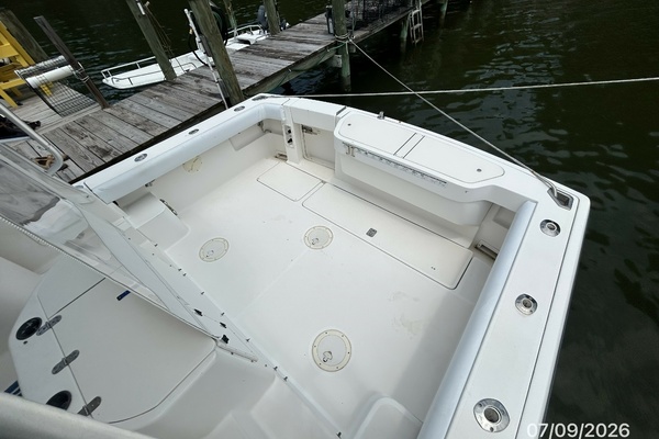 The O Klub 30ft Pursuit Yacht For Sale