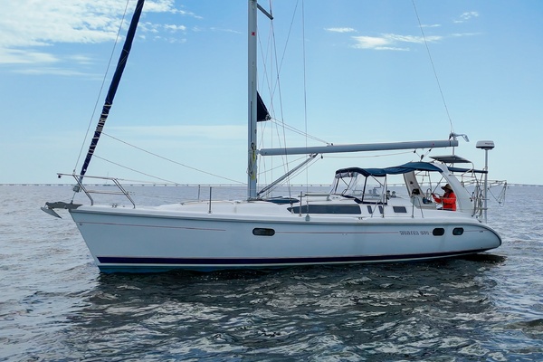 Tenacity 38ft Hunter Yacht For Sale
