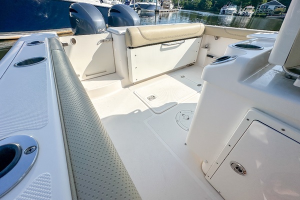 Earned Time 26ft Pursuit Yacht For Sale