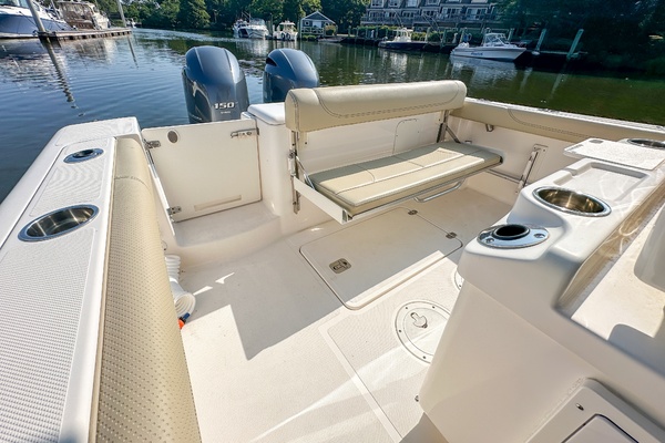Earned Time 26ft Pursuit Yacht For Sale