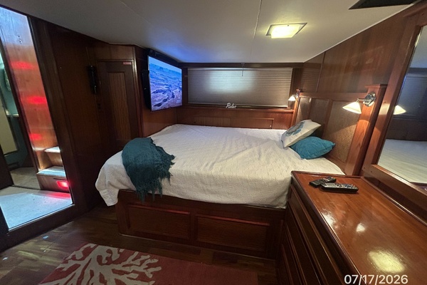 Overdraft 48ft Hatteras Yacht For Sale