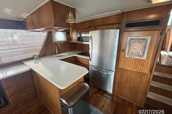 Overdraft 48ft Hatteras Yacht For Sale