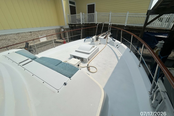 Overdraft 48ft Hatteras Yacht For Sale