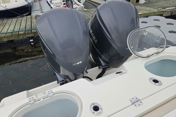 2014 Cobia 35