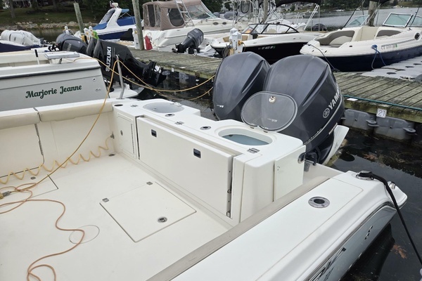 2014 Cobia 35