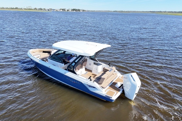 2025 Monterey 28