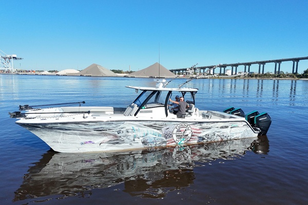 Tunnel Vizion 38ft Front Runner Yacht For Sale