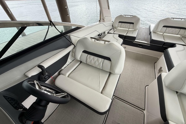 24ft Regal Yacht For Sale