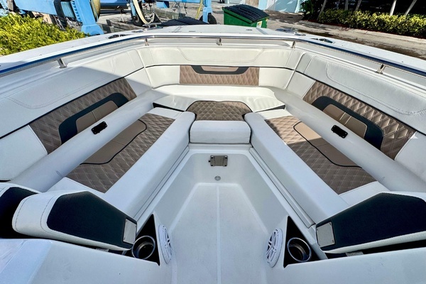 2023 Blackfin 27