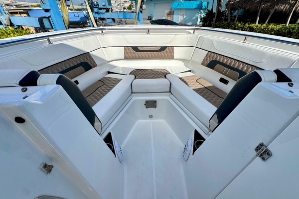 2023 Blackfin 27