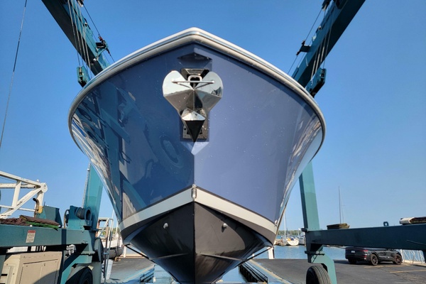 Over Bohr rsquo d 32ft Pursuit Yacht For Sale