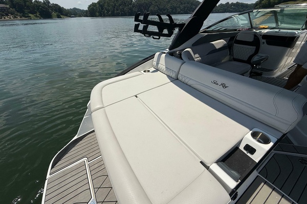 26ft Sea Ray Yacht For Sale
