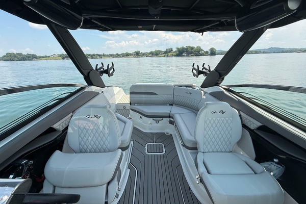 26ft Sea Ray Yacht For Sale
