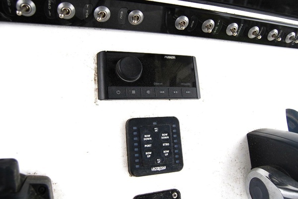 Photo of the 2023 Sportsman Open 242 Center Console