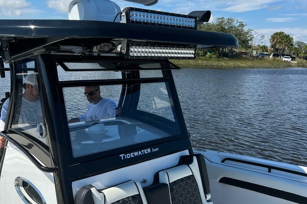 Sunset Chaser 32ft Tidewater Yacht For Sale