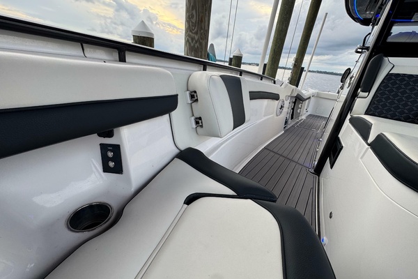 Sunset Chaser 32ft Tidewater Yacht For Sale