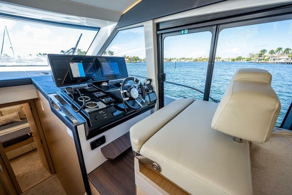 45ft Greenline Yacht For Sale