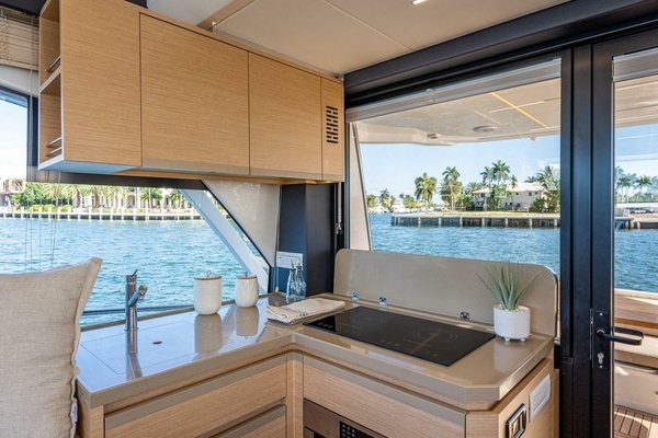 Greenline 45 Fly Yacht For Sale