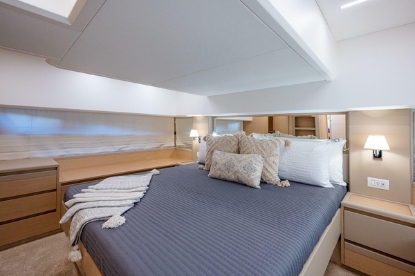 45ft Greenline Yacht For Sale