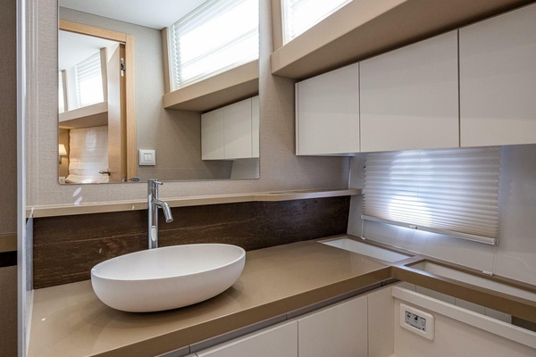 45ft Greenline Yacht For Sale