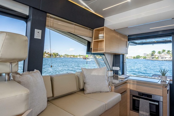 45ft Greenline Yacht For Sale