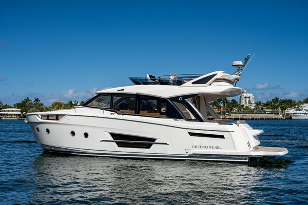 45ft Greenline Yacht For Sale