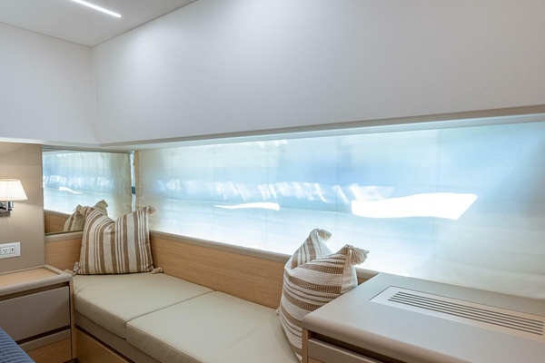 45ft Greenline Yacht For Sale