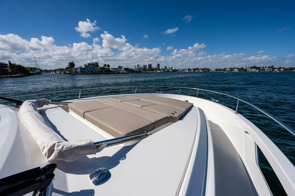 45ft Greenline Yacht For Sale
